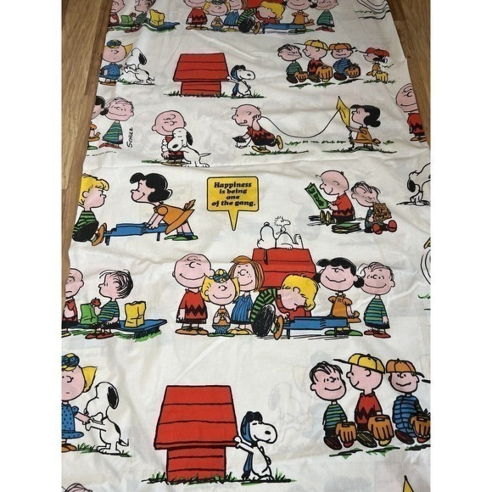 Vintage 1971 Snoopy Charlie Brown Peanuts "Happiness Is" Twin Flat Sheet